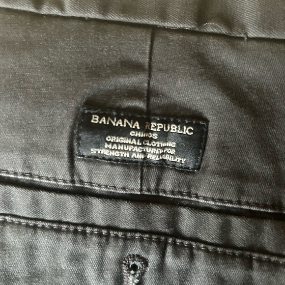 6 Banana Republic and Goodthreads khakis, 1 pair of jeans. 31x30 or 32x30 - Picture 6 of 7